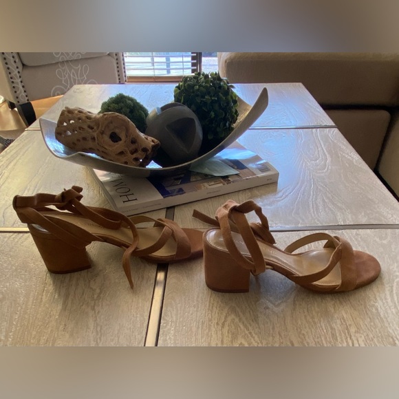 NEW Ivanka Trump suede ankle strap, sandals. - Picture 3 of 5